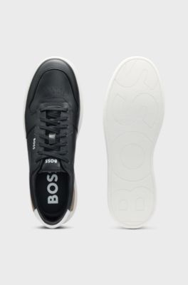 Ledersneakers mit kontrastfarbenen Logos, Schwarz