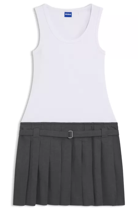 Robe débardeur côtelée avec jupe plissée