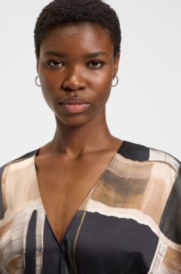 Silk dress with modern print, Patterned