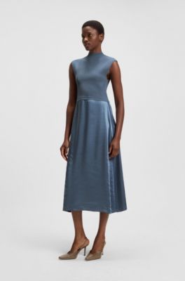 Strickkleid mit Rock aus Satin, Blau