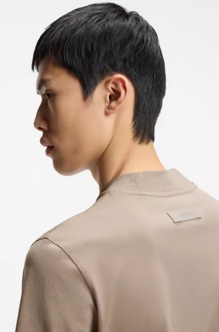 Slim-fit T-shirt in stretch cotton with stand collar