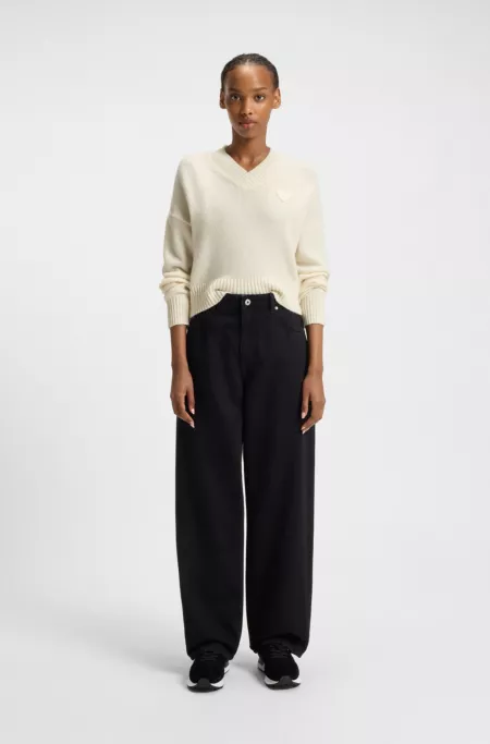 V-neck sweater with rear Happy HUGO heart