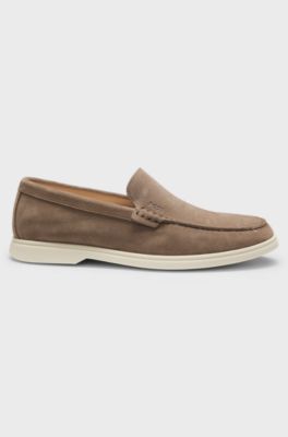Loafer aus Veloursleder mit gepr&auml;gtem Logo, Beige