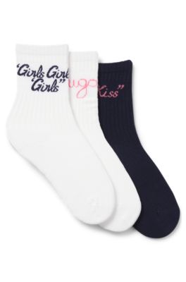 Dreier-Pack kurze Socken mit Rippstruktur und Slogans, Wei&szlig; / Schwarz