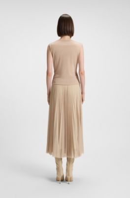 Lined tulle skirt with pliss&eacute; pleats, Beige