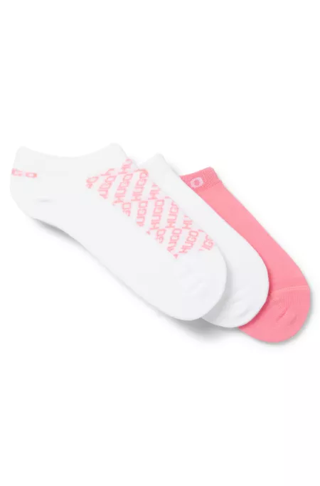 Three-pack of ankle socks with logo details