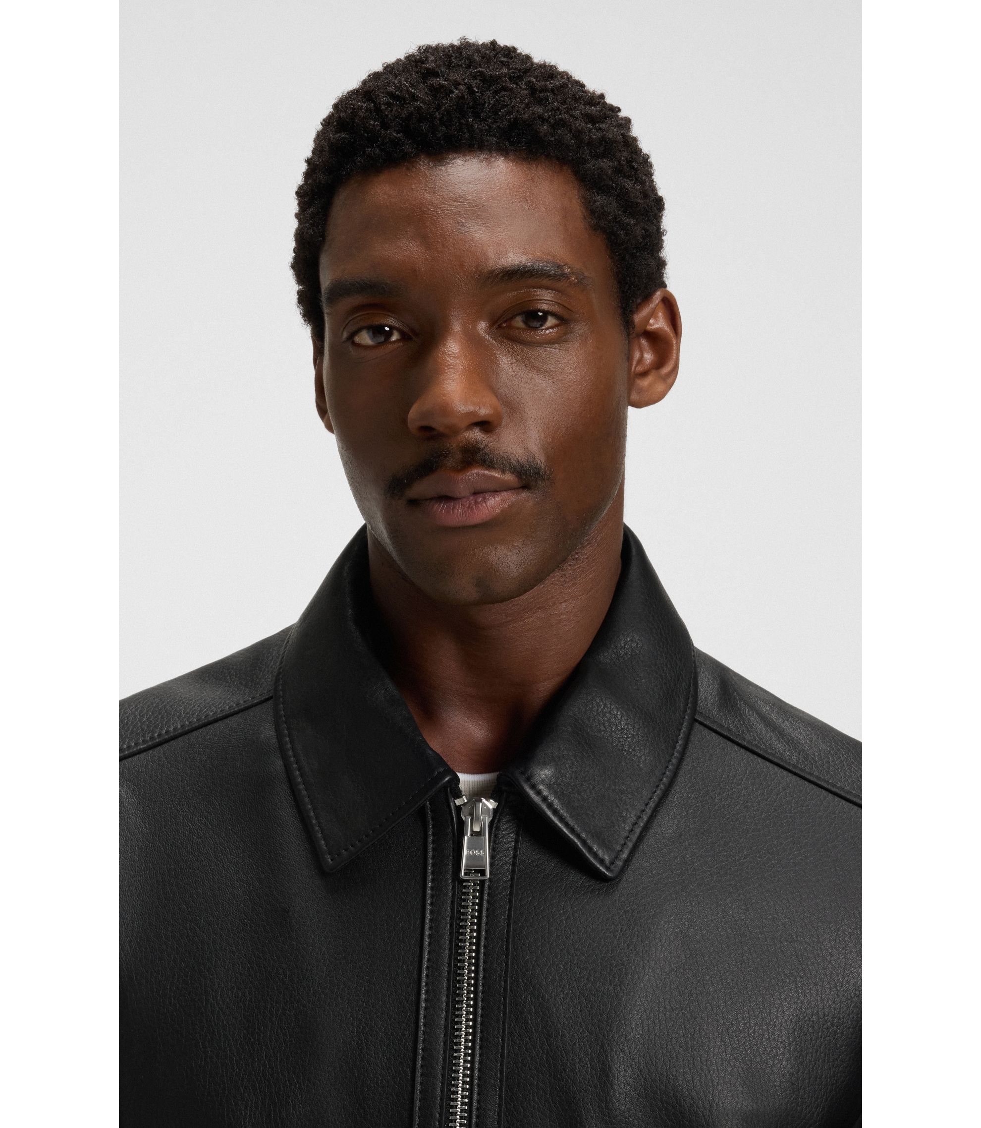 hbeu50543214_001_340?wid=1980&