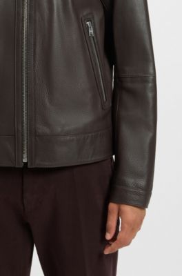 Chaqueta de piel regular fit con cierre de cremallera, Marr&oacute;n oscuro