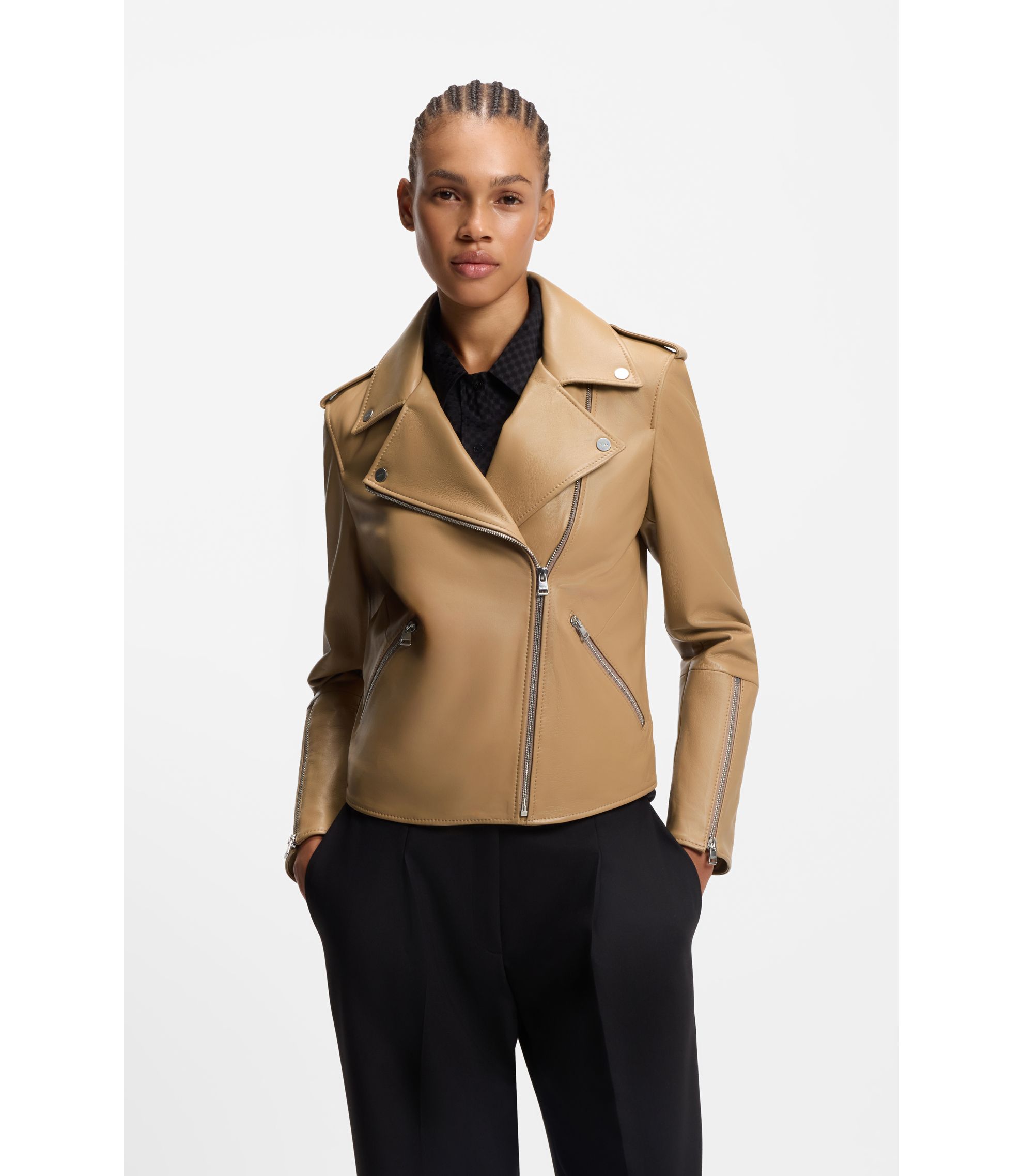 hbeu50543477_297_350?wid=1980&