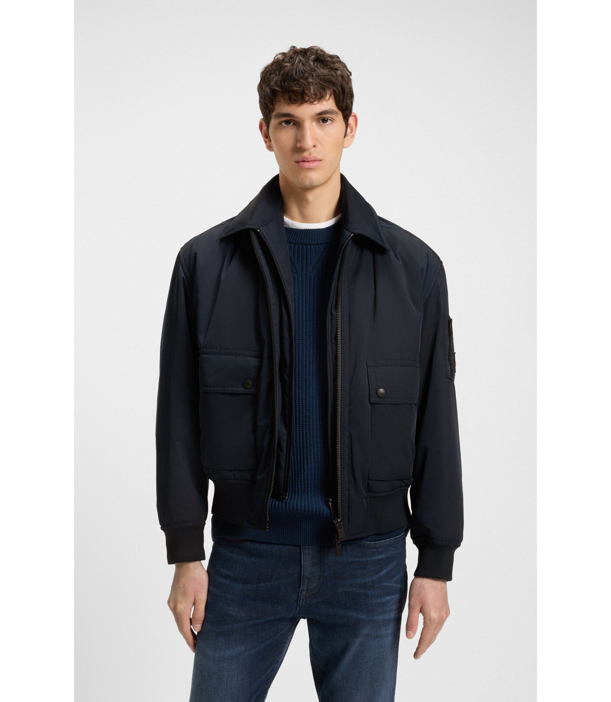 hbeu50543492_404_350?wid=1980&