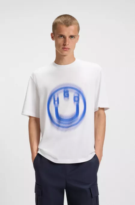All-gender T-shirt with blurred logo print
