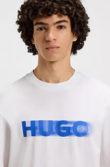 All-gender T-shirt with blurred logo print