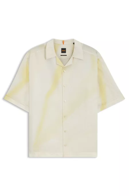 Camisa relaxed fit con ilustración estampada