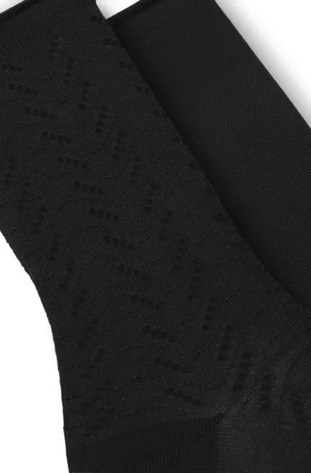 Two-pack of regular-length socks in a soft blend