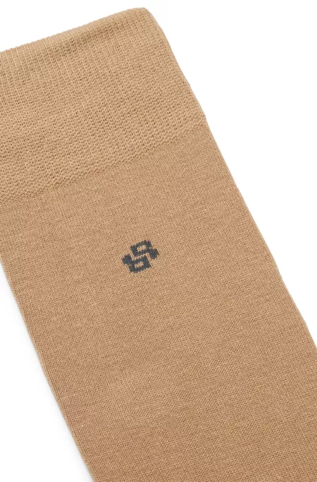 Three-pack of regular-length socks in a cotton blend