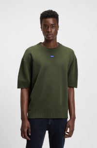 Knit sweater with short sleeves and blue logo badge, Dark Green