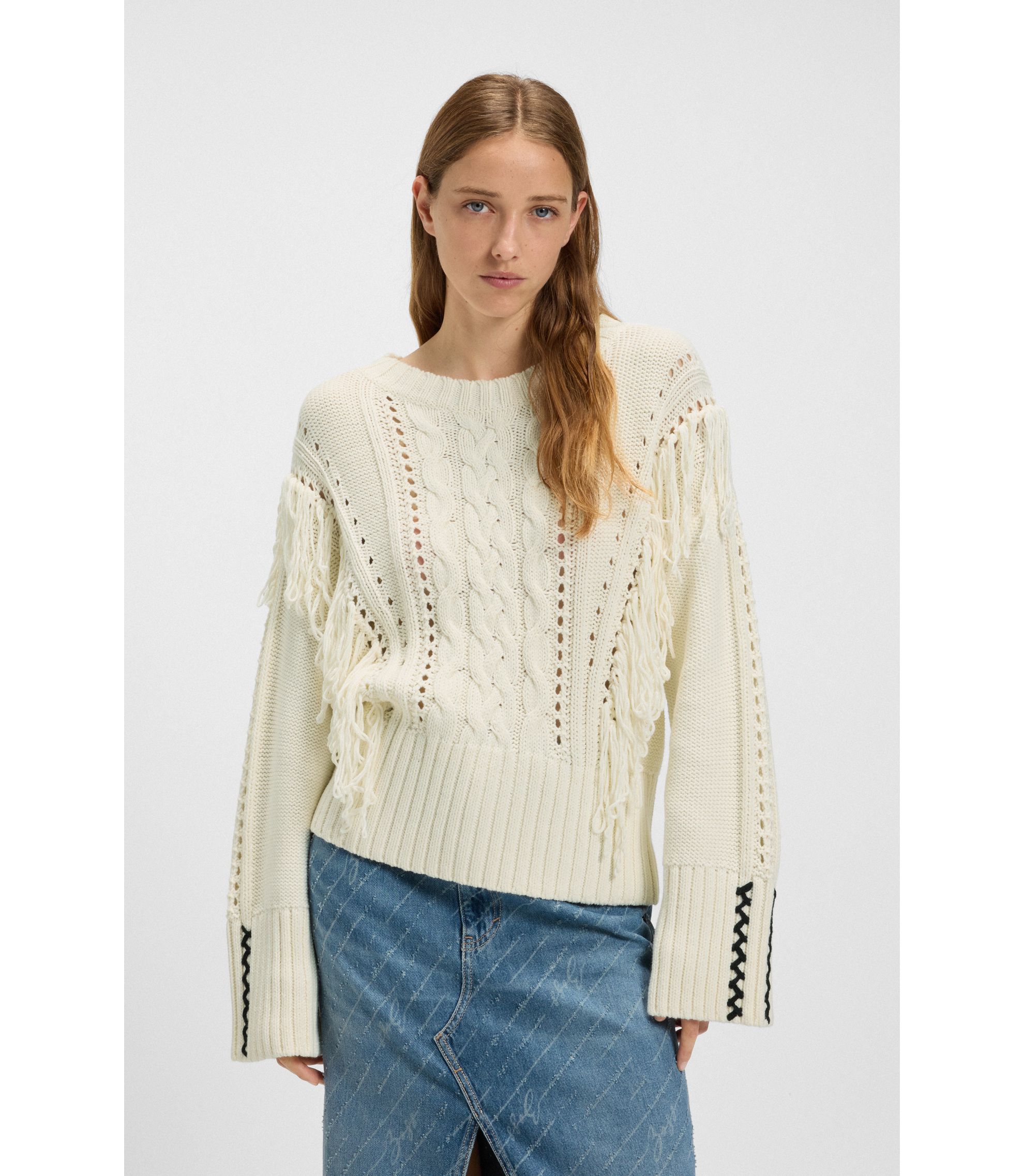 Pullover aus Baumwoll-Mix mit Flechtmuster und Fransen
