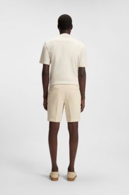 Slim-Fit Shorts aus strukturierter Stretch-Baumwolle, Hellbeige