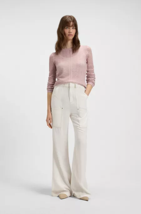 Fine-gauge sweater with knitted structure