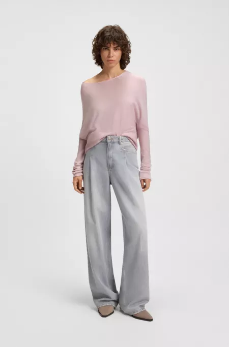 Seamless sweater with embroidered logo