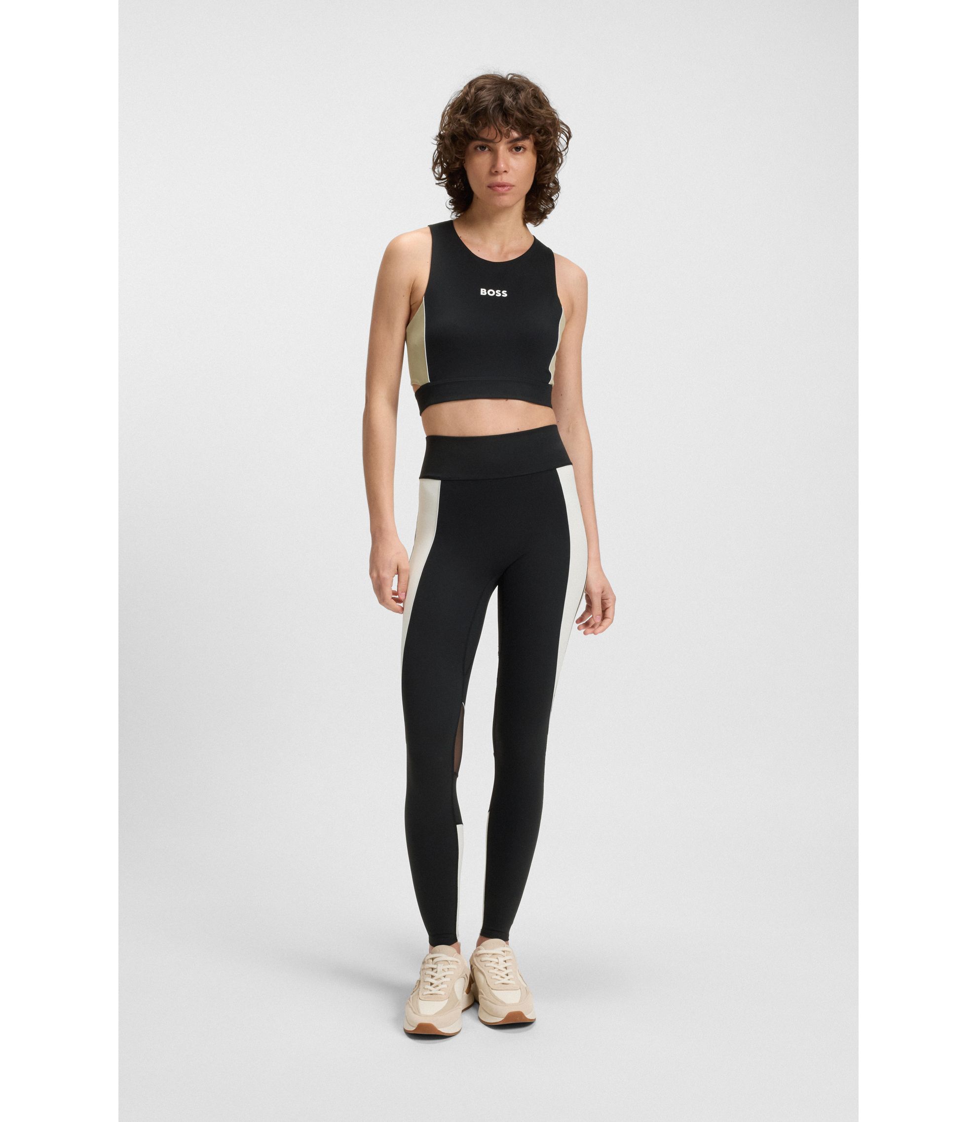 hbeu50544178_001_300?wid=1980&