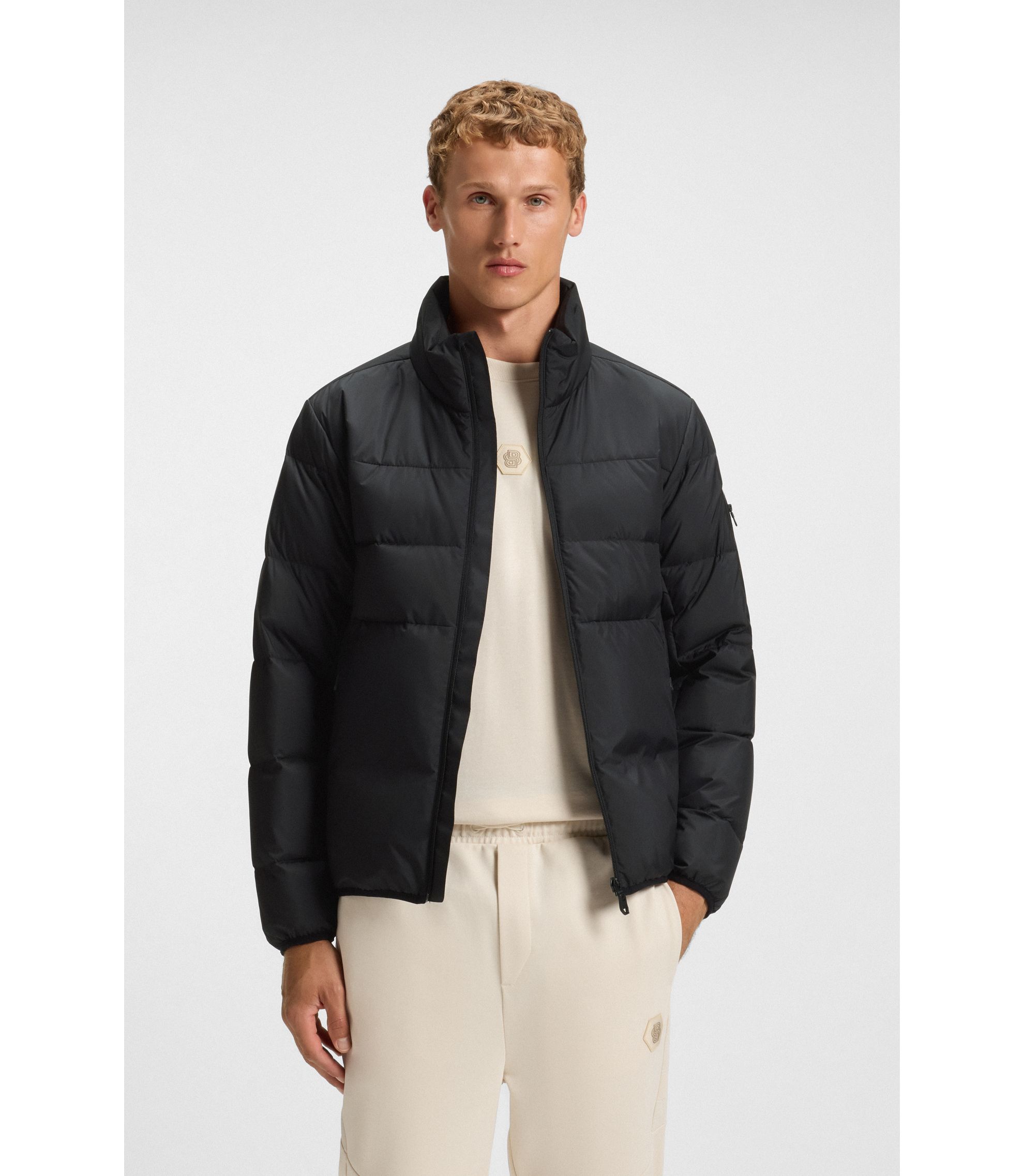 hbeu50544322_001_350?wid=1980&