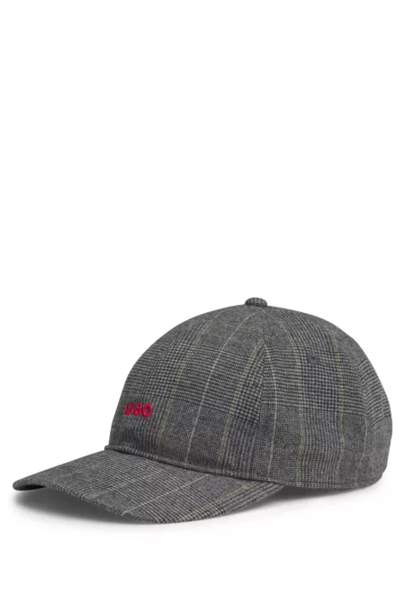 Twill cap with embroidered crest logo