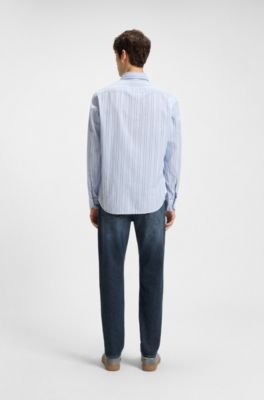 Jeans con fit affusolato in comodo denim elasticizzato blu, Blu scuro