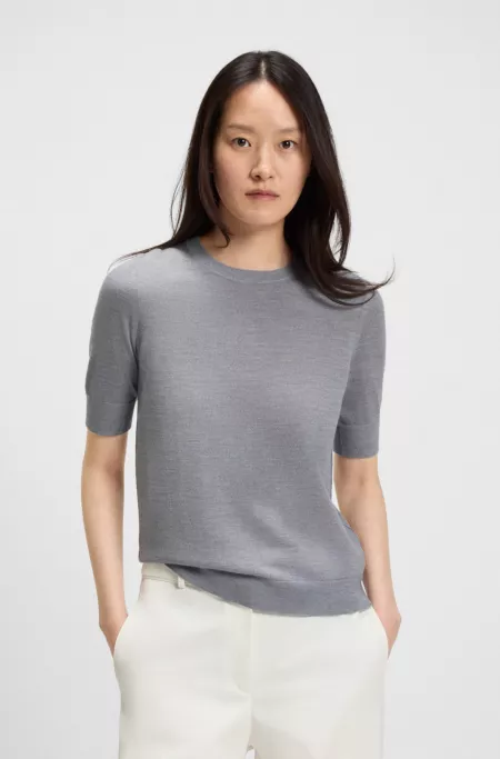 Knit sweater in virgin wool