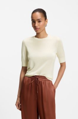 Slim-fit short-sleeved sweater in superfine merino wool, Light Yellow
