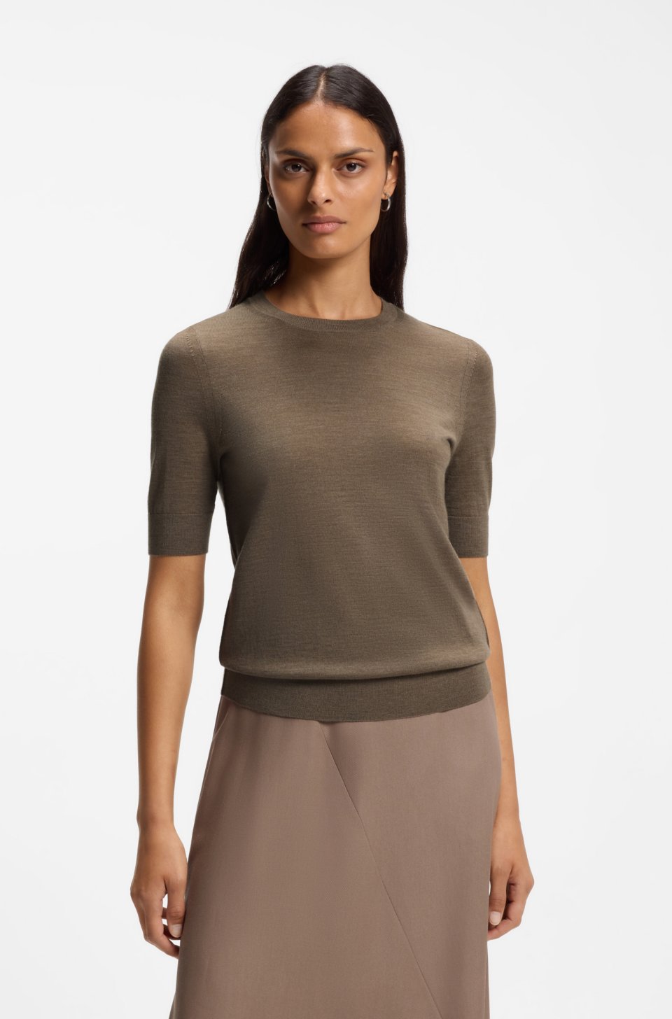 Slim-fit short-sleeved sweater in superfine merino wool