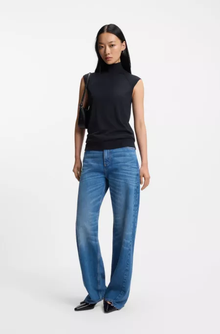 Sleeveless top in merino wool with mock neckline