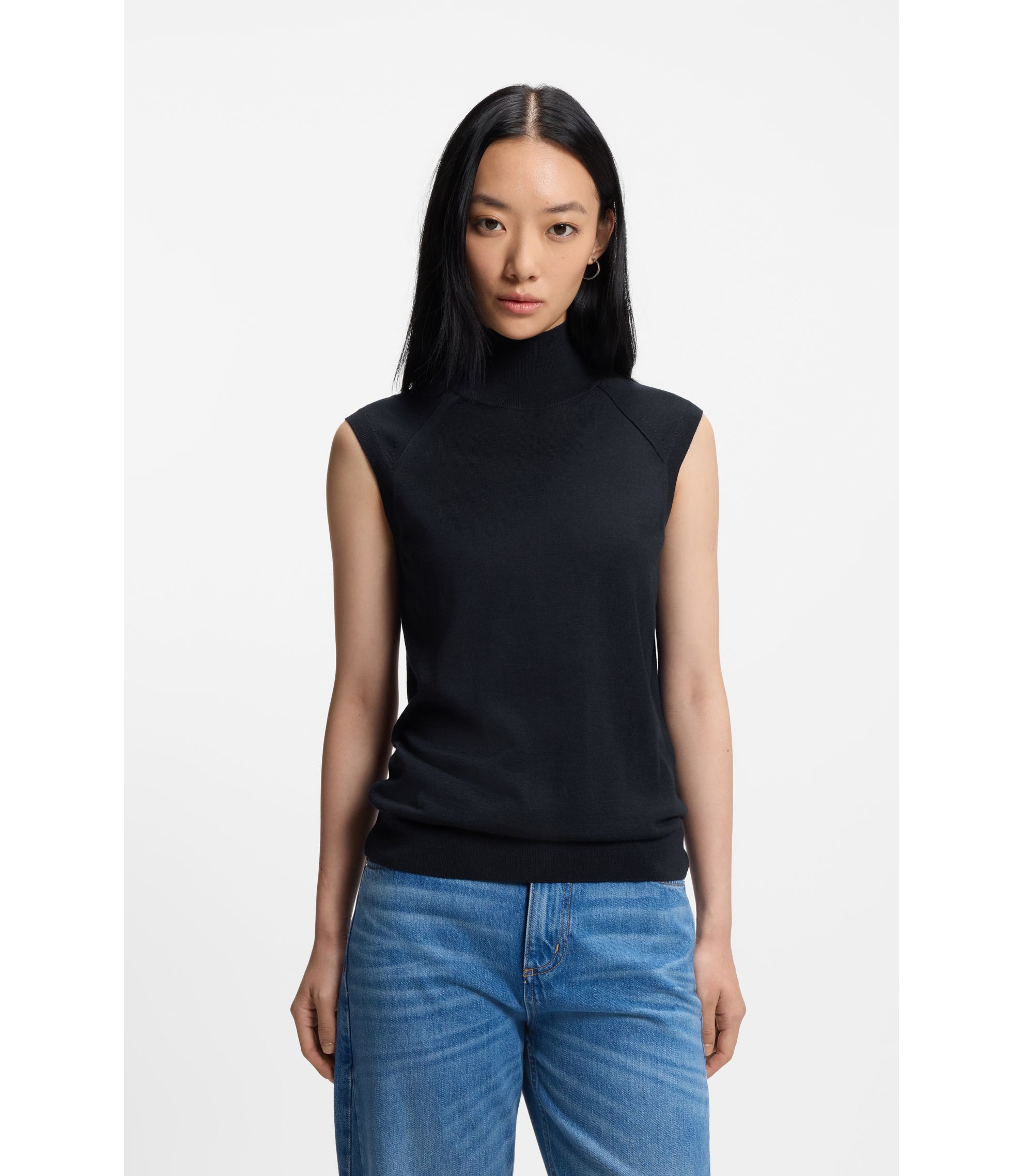 Ärmelloses Top aus Merinowolle mit Stehkragen
