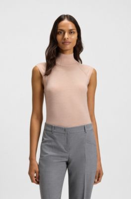 Sleeveless top in merino wool with mock neckline, light pink
