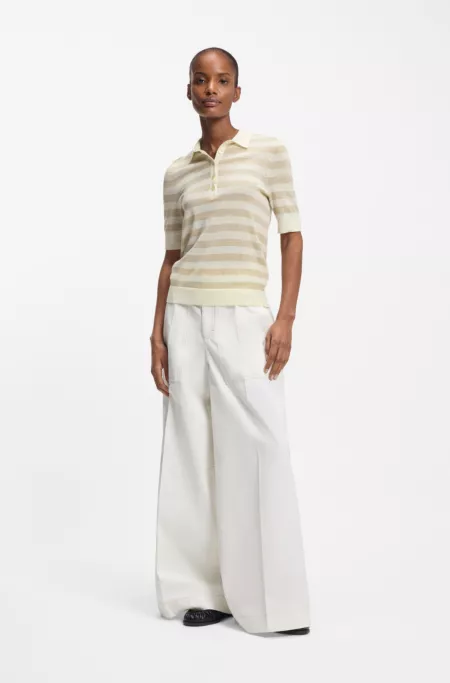 Short-sleeved sweater in merino wool with polo collar