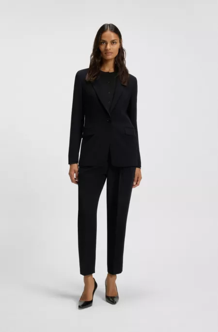 Virgin-wool cardigan with moisture management