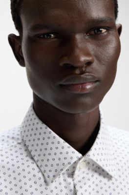 Camicia slim fit in cotone elasticizzato Oxford con stampa, Bianco a motivi