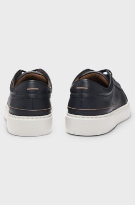 Gary trainers in grained leather with signature trims, Dark Blue