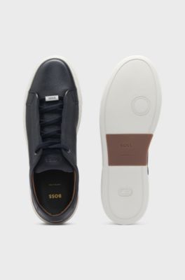 Gary trainers in grained leather with signature trims, Dark Blue