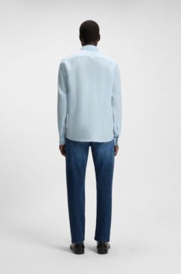 Slim fit-skjorta i linne, Ljusbl&aring;