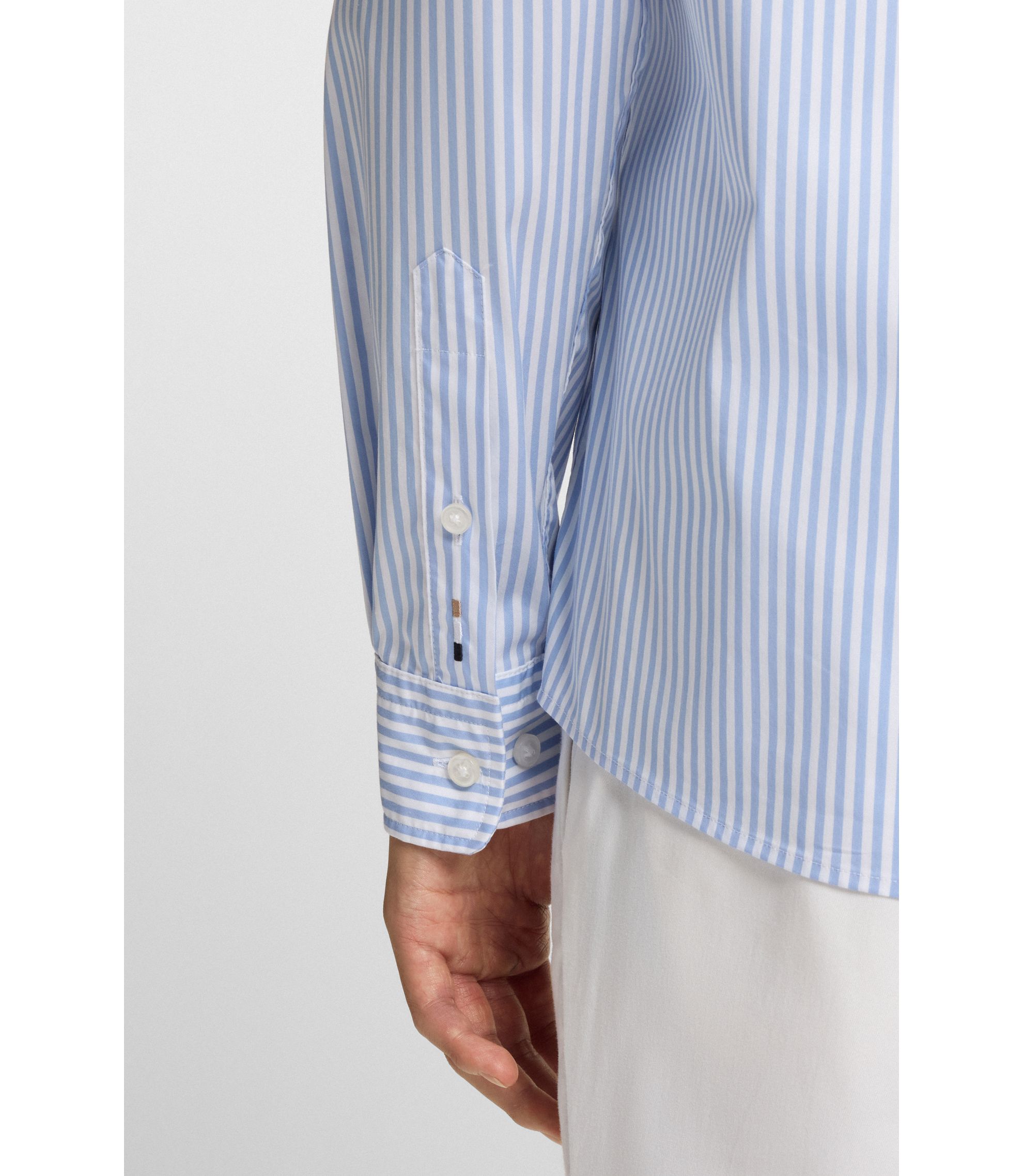 Chemise Homme Hugo Boss Taille M – Rayée Bleu Foncé, Manches Longues – Occasion Très Bon état