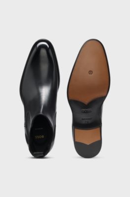 Leather Chelsea boots with elasticated panels, Black