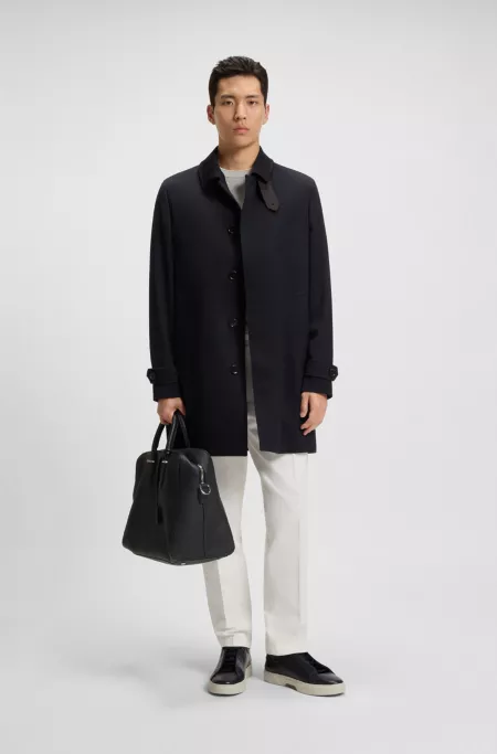 Water-repellent coat in virgin wool