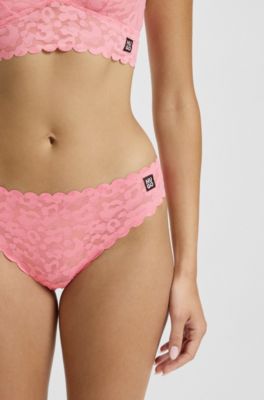 Scalloped-edge briefs in leopard-pattern lace, Light Red