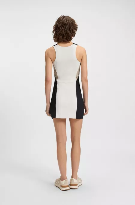 Active jersey dress with colour-blocking