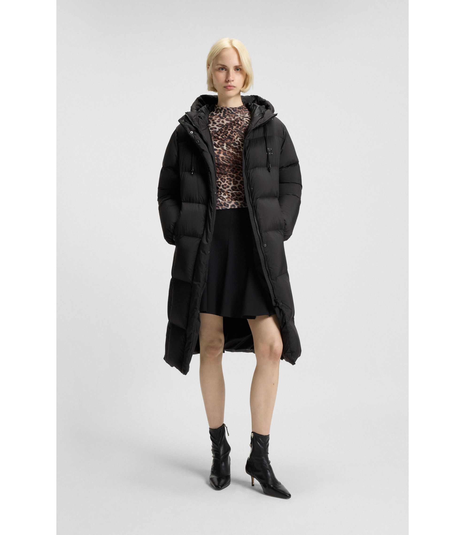 HUGO BOSS Women ダウンジャケット - クラシック