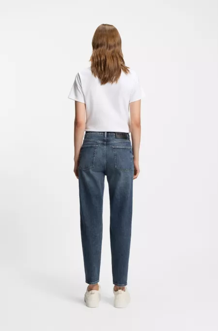 Mom-fit jeans in authentic blue comfort-stretch denim