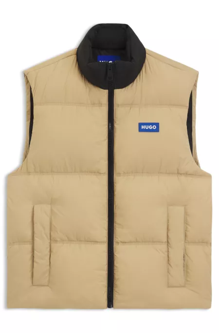 Chaleco relaxed fit acolchado con insignia con logo