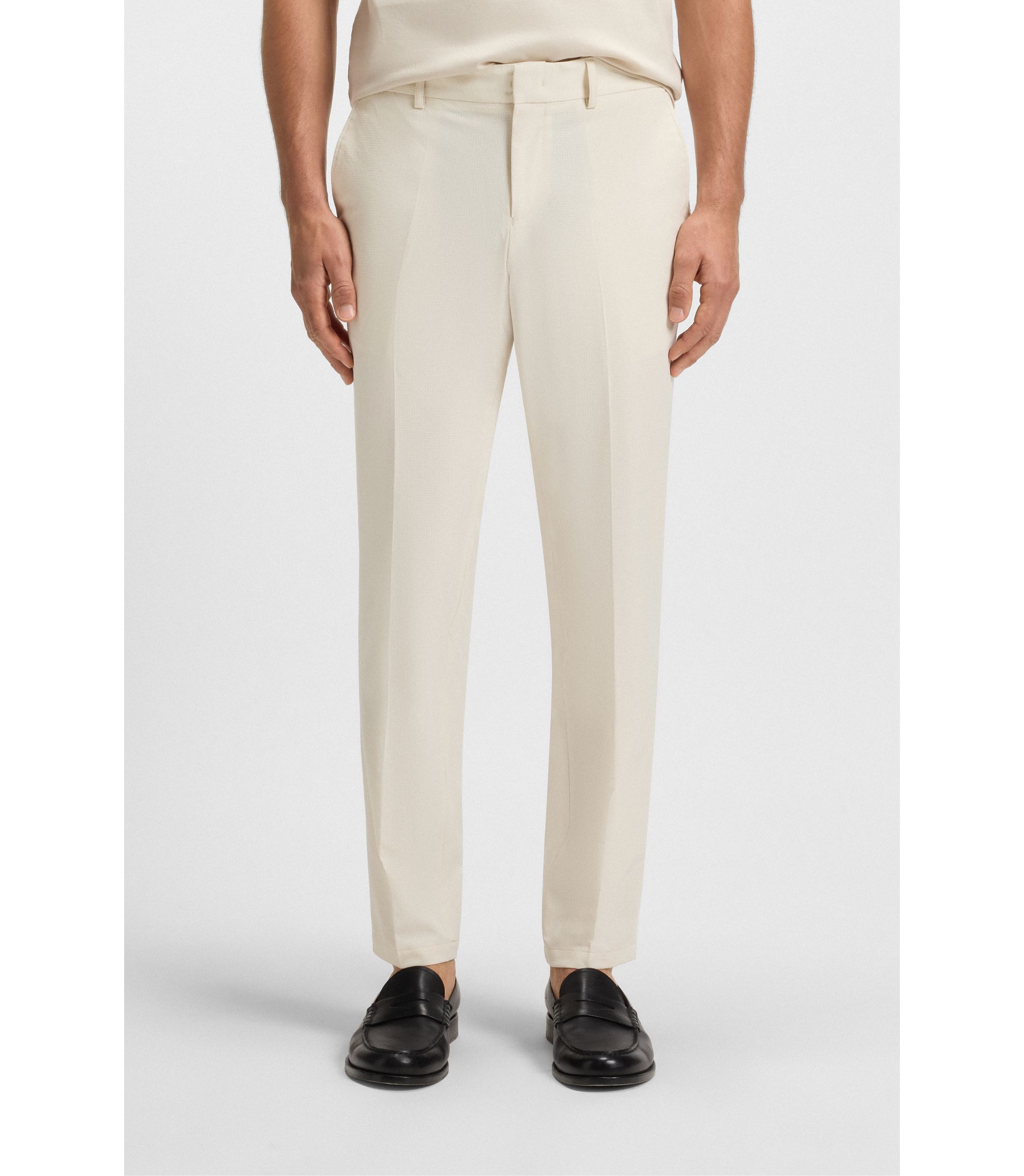 hbeu50546662_131_350?wid=1980&