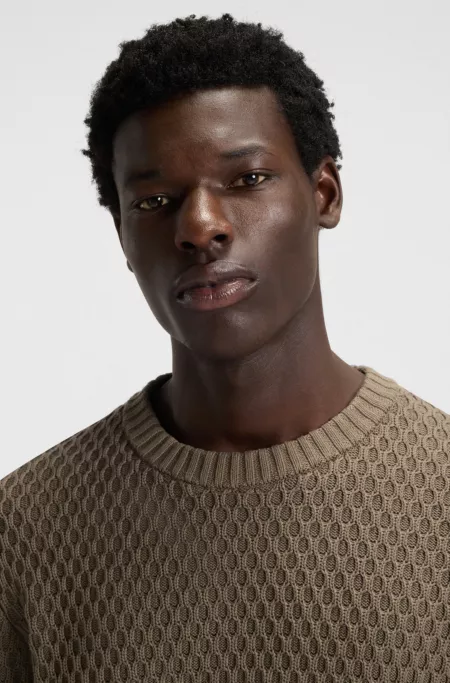 Cotton sweater with 3D knit structure